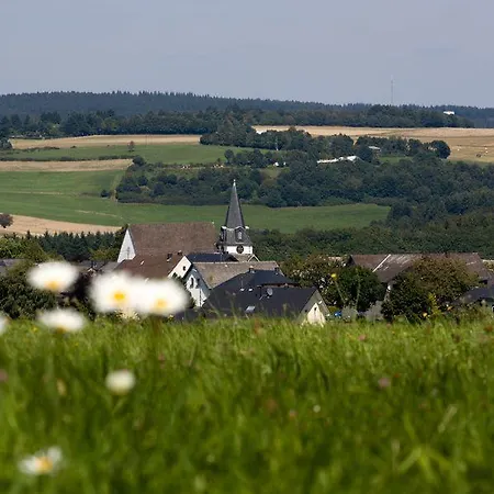 Studiohaus Haus Roswitha * Geisfeld (Rhineland-Palatinate)
